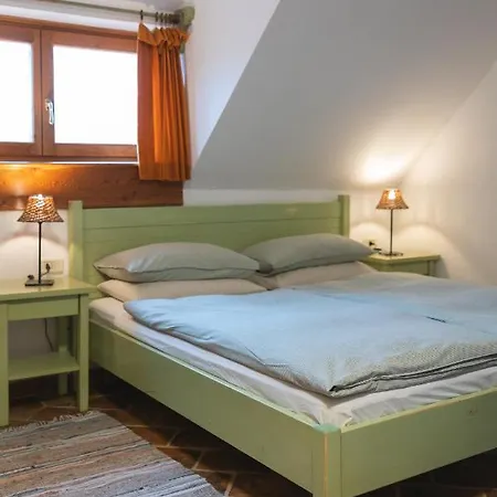 Guesthouse Novak Dvor Exterior photo
