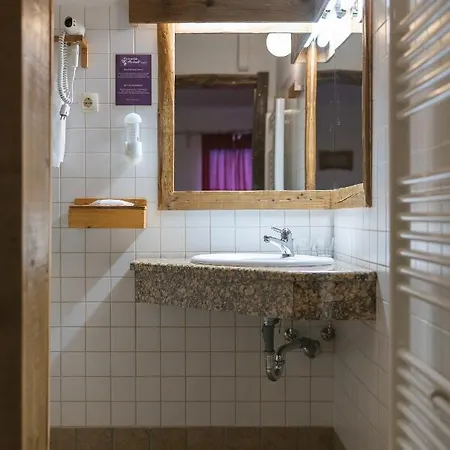 Guesthouse Novak Dvor Exterior photo
