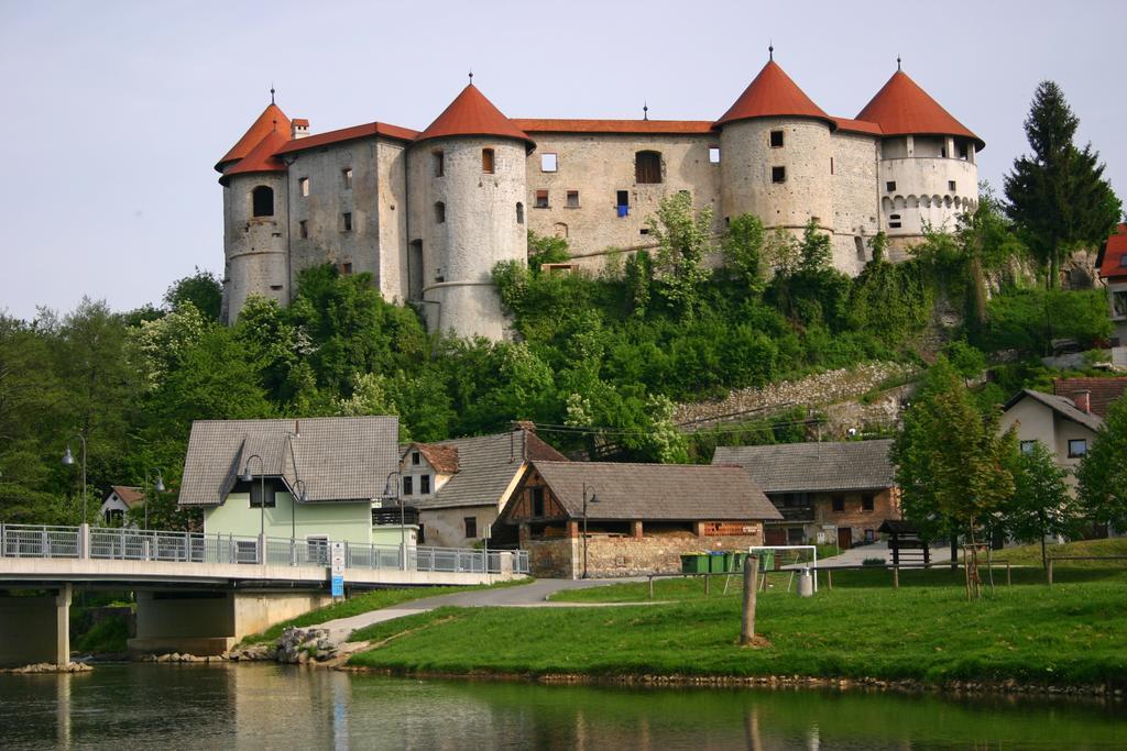 Novak Hiša za goste Dvor